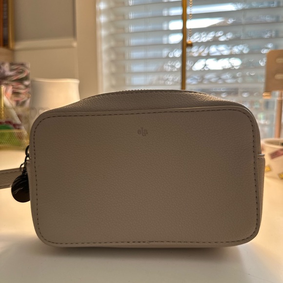 Ella Micro belt bag with gunmetal hardware - Picture 3 of 16